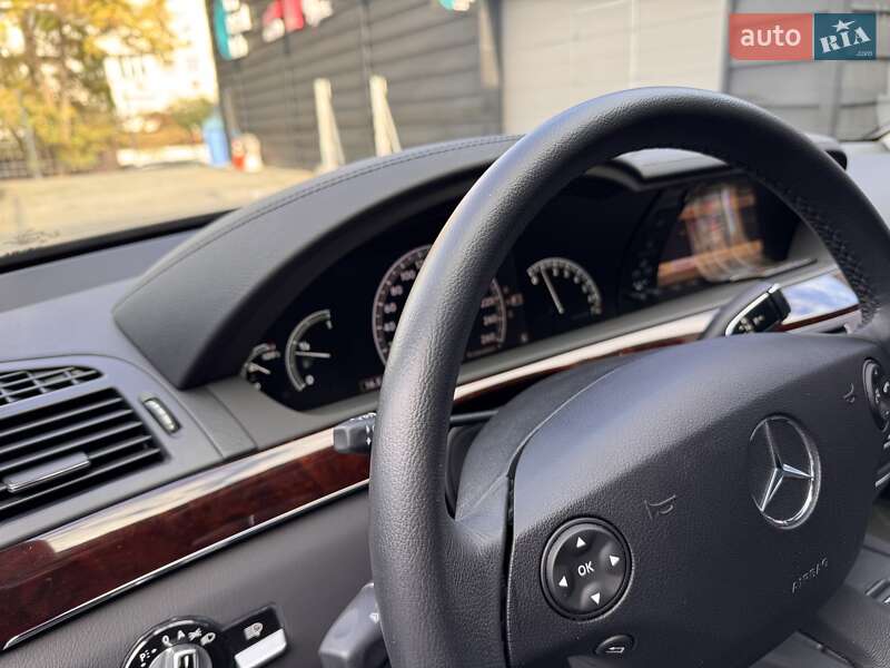 Седан Mercedes-Benz S-Class 2006 в Одессе
