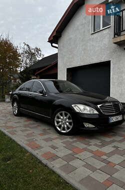 Седан Mercedes-Benz S-Class 2008 в Львове