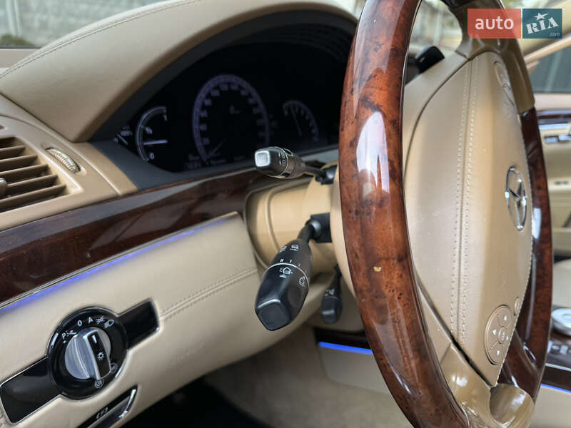 Седан Mercedes-Benz S-Class 2012 в Києві фото 16 Седан Mercedes-Benz S-Class 2012 в Києві
