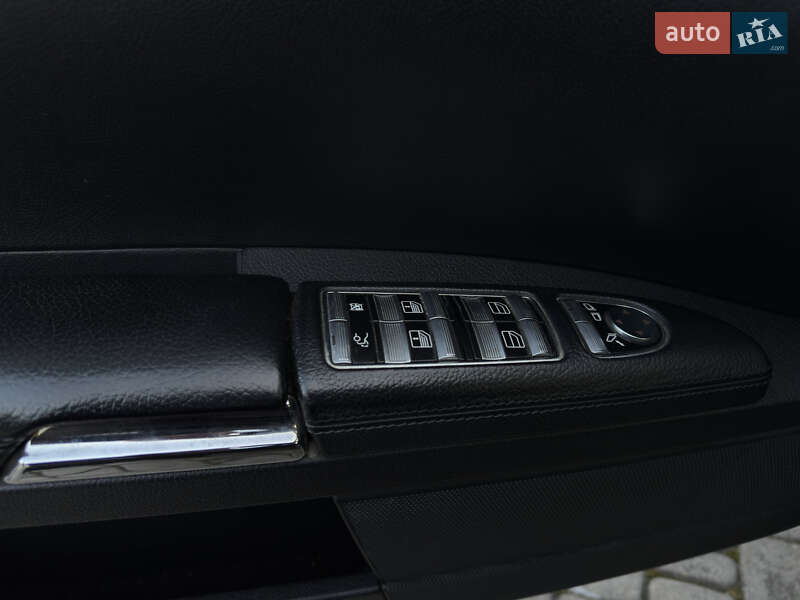 Седан Mercedes-Benz S-Class 2006 в Черновцах