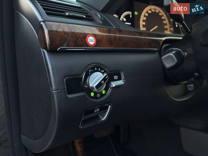 Седан Mercedes-Benz S-Class 2006 в Черновцах