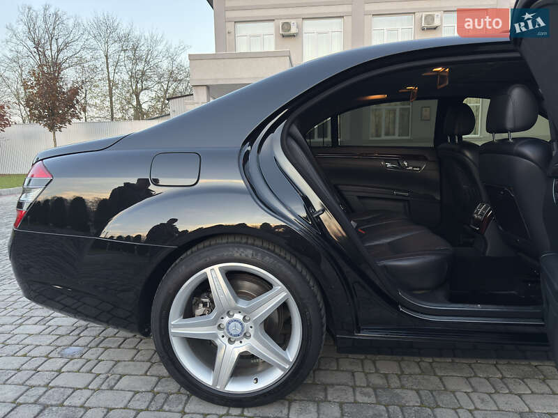 Седан Mercedes-Benz S-Class 2006 в Черновцах