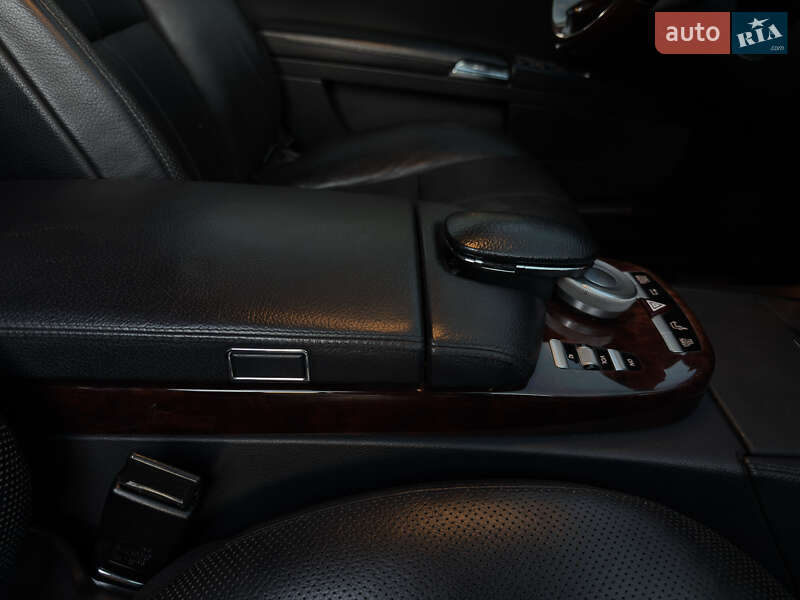 Седан Mercedes-Benz S-Class 2006 в Черновцах