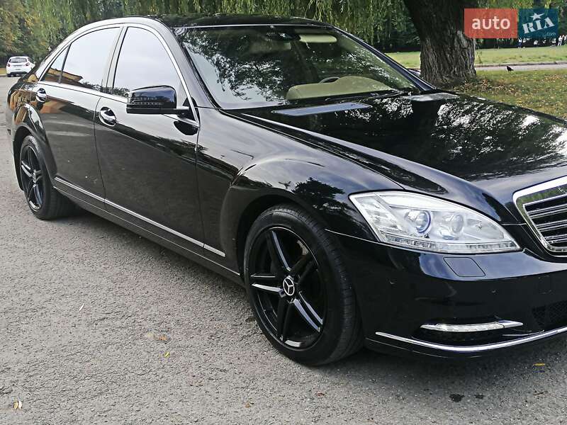Седан Mercedes-Benz S-Class 2013 в Ивано-Франковске