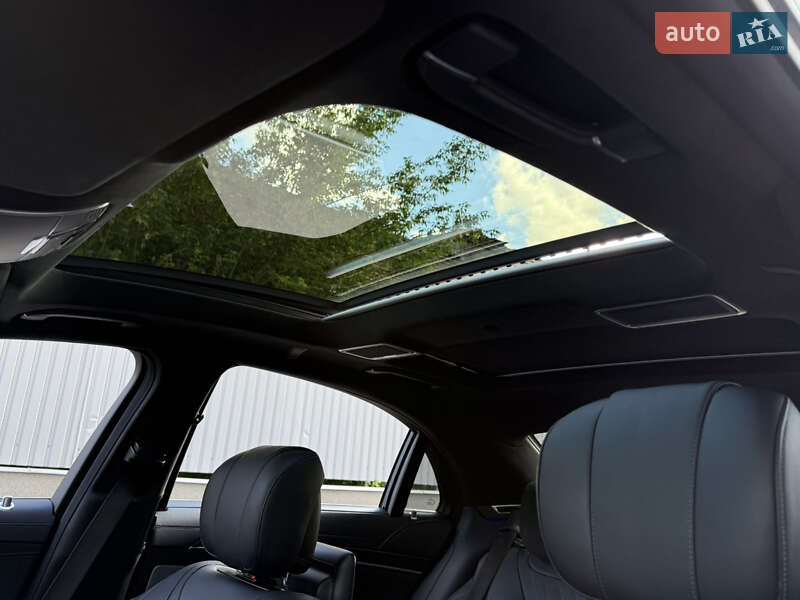 Седан Mercedes-Benz S-Class 2015 в Києві
