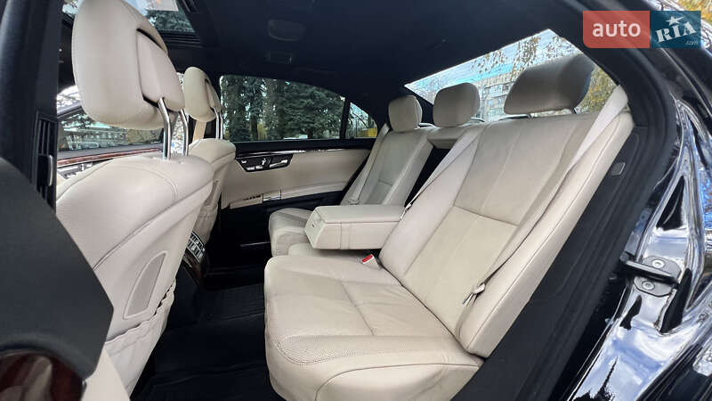 Седан Mercedes-Benz S-Class 2008 в Черновцах