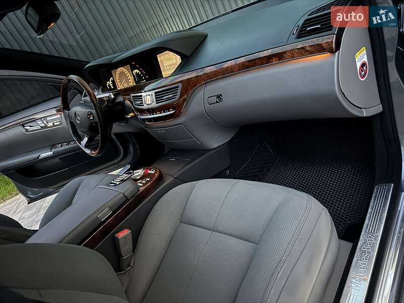 Седан Mercedes-Benz S-Class 2008 в Ужгороді фото 51 Седан Mercedes-Benz S-Class 2008 в Ужгороді