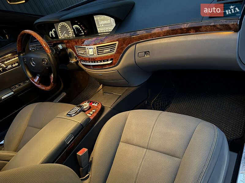 Седан Mercedes-Benz S-Class 2008 в Ужгороді фото 85 Седан Mercedes-Benz S-Class 2008 в Ужгороді