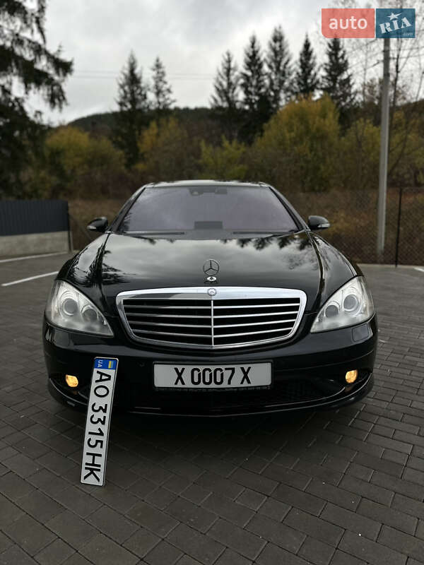 Седан Mercedes-Benz S-Class 2007 в Кременці