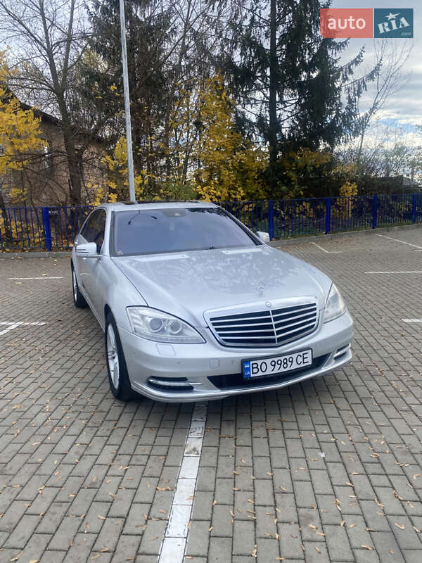 Седан Mercedes-Benz S-Class 2010 в Тернополі