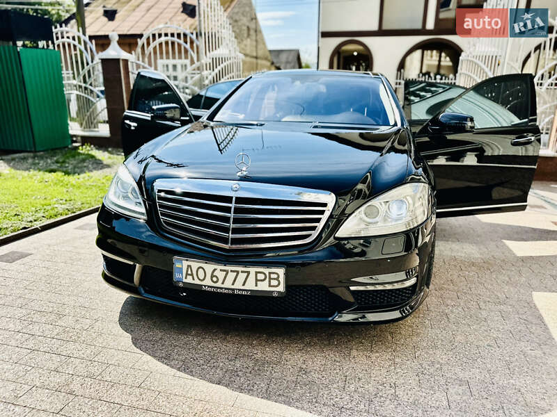 Седан Mercedes-Benz S-Class 2008 в Тячеве