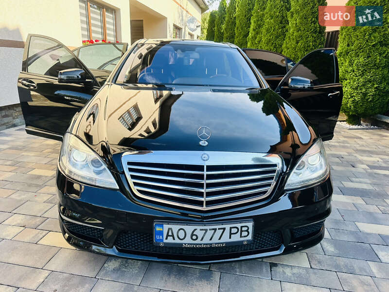 Седан Mercedes-Benz S-Class 2008 в Тячеве