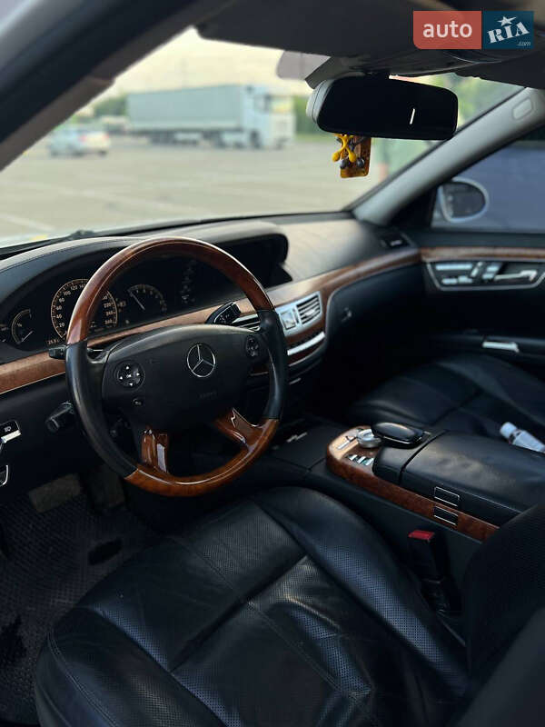 Седан Mercedes-Benz S-Class 2006 в Черновцах