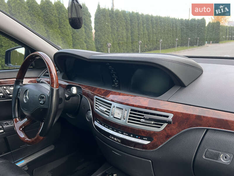 Седан Mercedes-Benz S-Class 2008 в Дунаевцах