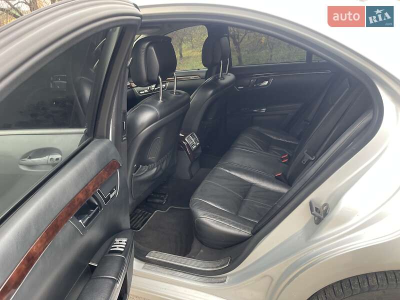 Седан Mercedes-Benz S-Class 2007 в Рівному