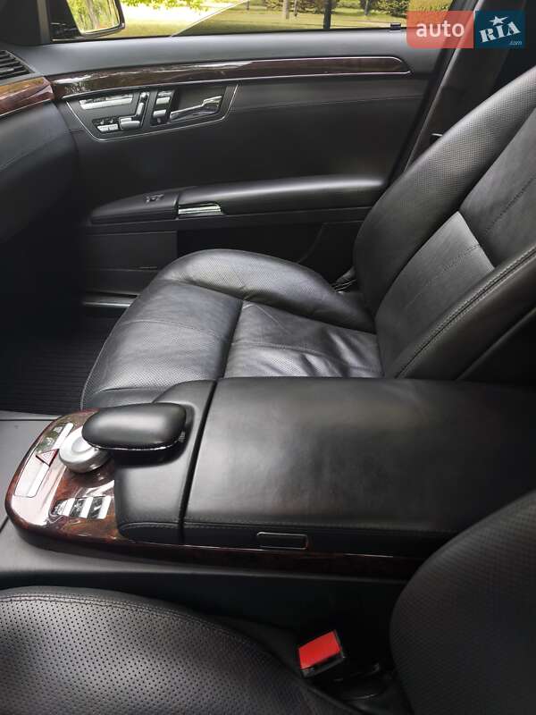 Седан Mercedes-Benz S-Class 2007 в Киеве фото 38 Седан Mercedes-Benz S-Class 2007 в Киеве