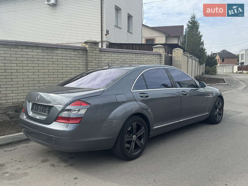 Седан Mercedes-Benz S-Class 2006 в Запорожье