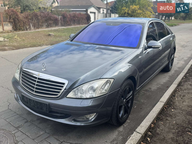 Седан Mercedes-Benz S-Class 2006 в Запорожье