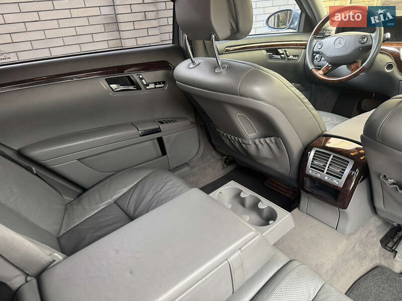 Седан Mercedes-Benz S-Class 2006 в Запорожье