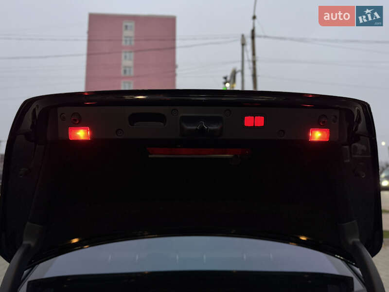 Седан Mercedes-Benz S-Class 2012 в Хмельницькому