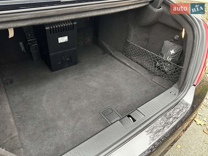 Седан Mercedes-Benz S-Class 2010 в Києві