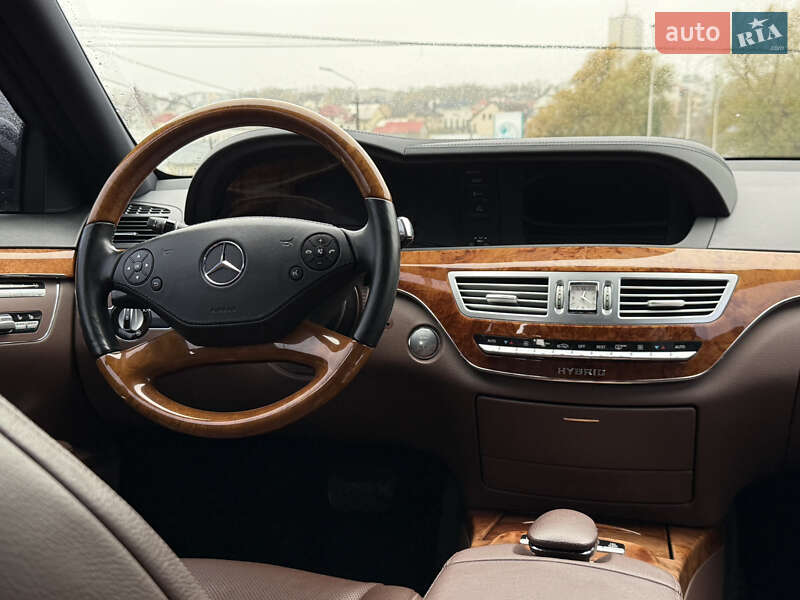 Седан Mercedes-Benz S-Class 2010 в Чернівцях фото 30 Седан Mercedes-Benz S-Class 2010 в Чернівцях