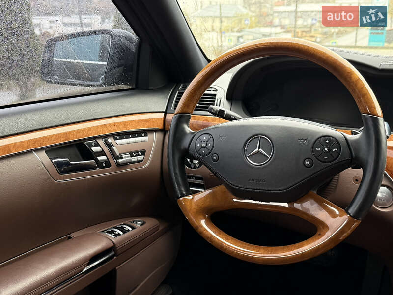 Седан Mercedes-Benz S-Class 2010 в Чернівцях фото 31 Седан Mercedes-Benz S-Class 2010 в Чернівцях