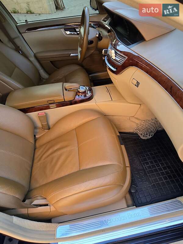 Седан Mercedes-Benz S-Class 2007 в Рівному