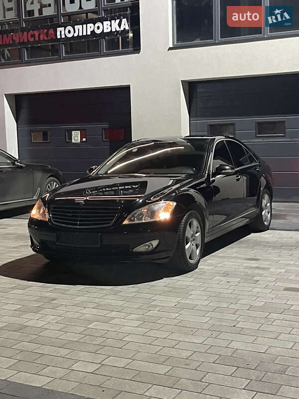 Седан Mercedes-Benz S-Class 2009 в Ивано-Франковске