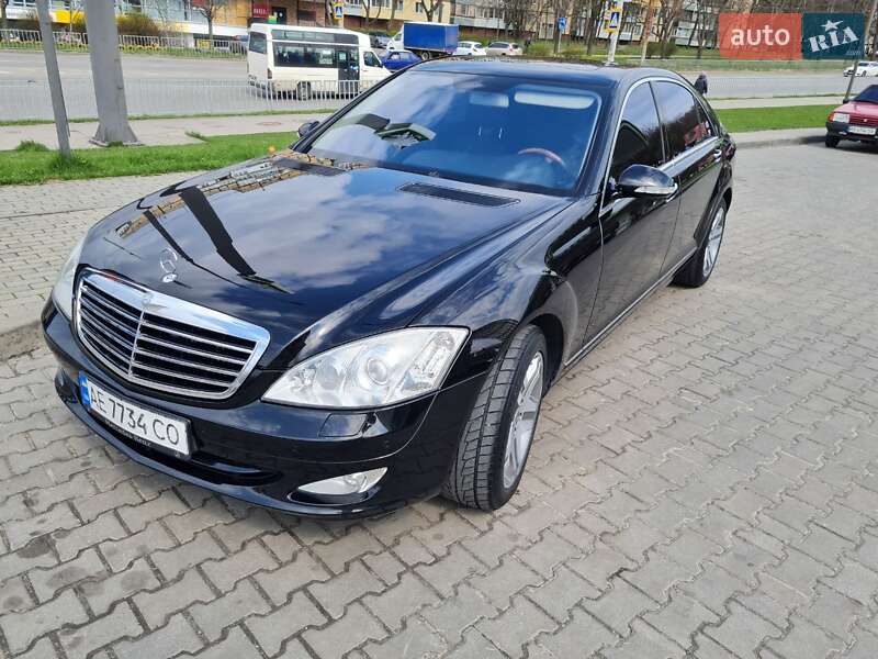 Седан Mercedes-Benz S-Class 2007 в Дніпрі