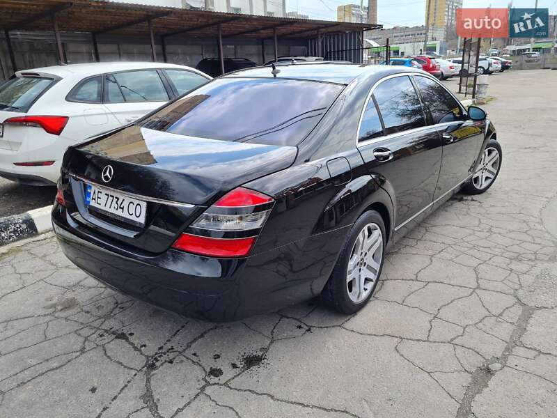 Седан Mercedes-Benz S-Class 2007 в Дніпрі