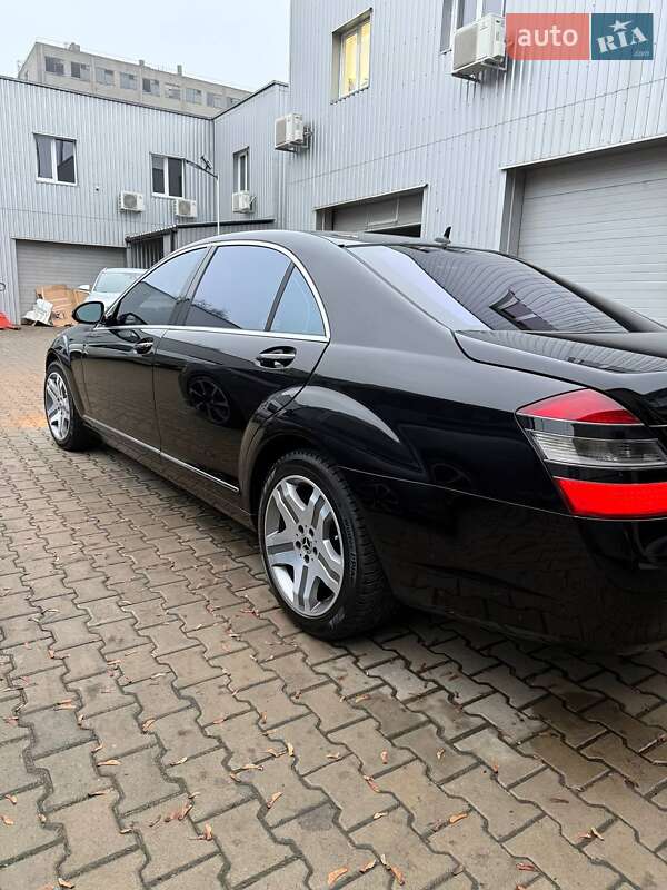 Седан Mercedes-Benz S-Class 2007 в Дніпрі