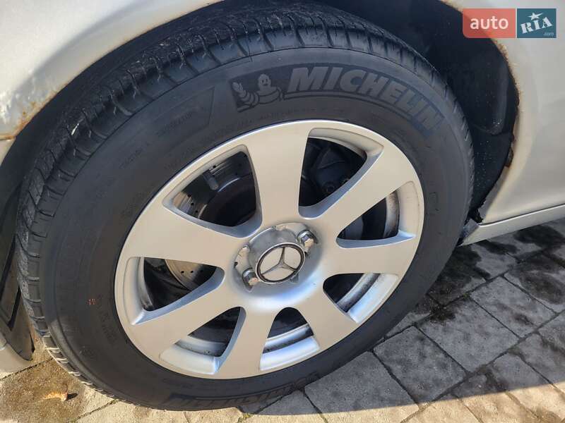 Седан Mercedes-Benz S-Class 2001 в Дублянах фото 43 Седан Mercedes-Benz S-Class 2001 в Дублянах