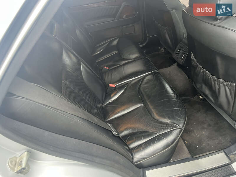 Седан Mercedes-Benz S-Class 1991 в Кривом Роге