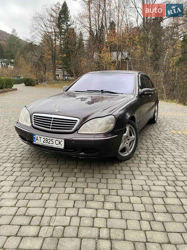 Седан Mercedes-Benz S-Class 2000 в Косове