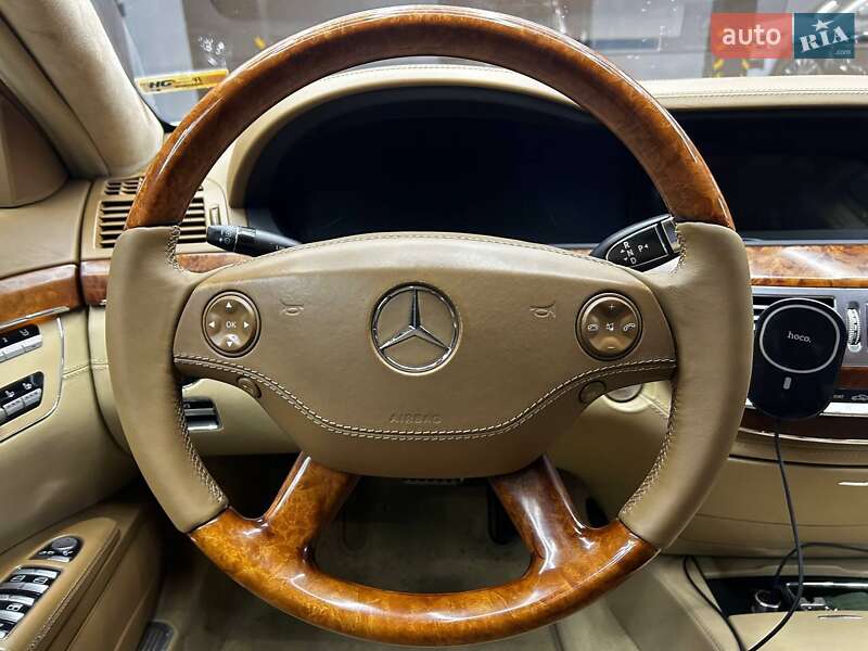 Седан Mercedes-Benz S-Class 2006 в Черновцах