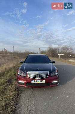 Седан Mercedes-Benz S-Class 2005 в Иванкове
