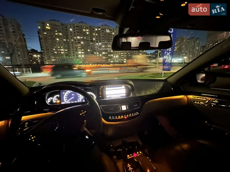 Седан Mercedes-Benz S-Class 2009 в Києві