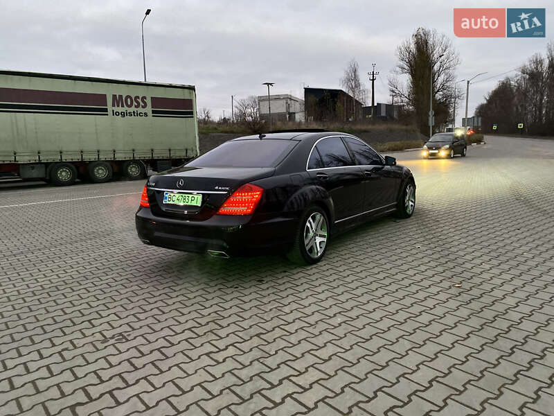 Седан Mercedes-Benz S-Class 2011 в Хмельницькому
