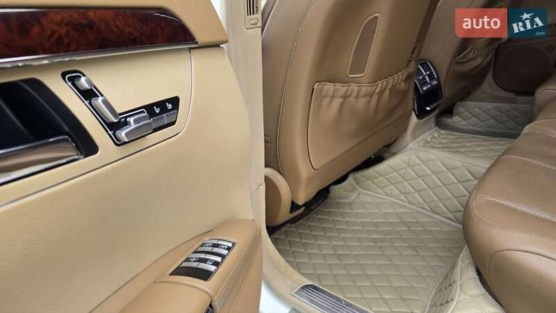 Седан Mercedes-Benz S-Class 2008 в Черновцах