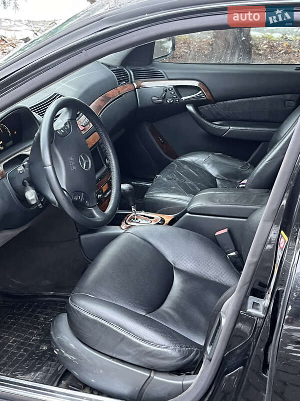 Седан Mercedes-Benz S-Class 2002 в Брошневе-Осаде