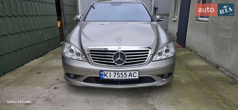 Mercedes-Benz S-Class 2006