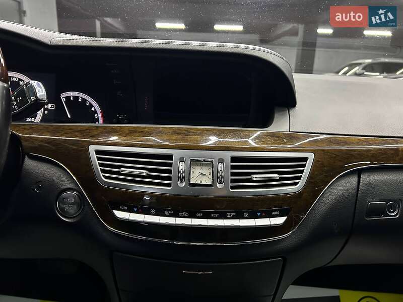 Седан Mercedes-Benz S-Class 2013 в Чернівцях