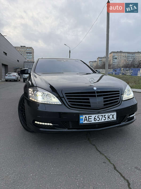 Седан Mercedes-Benz S-Class 2010 в Кривом Роге фото Седан Mercedes-Benz S-Class 2010 в Кривом Роге