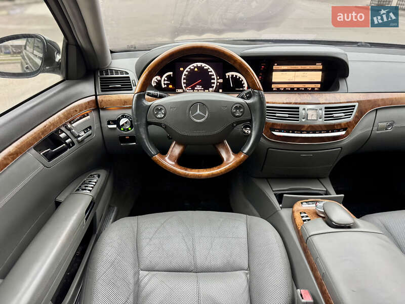 Седан Mercedes-Benz S-Class 2005 в Киеве