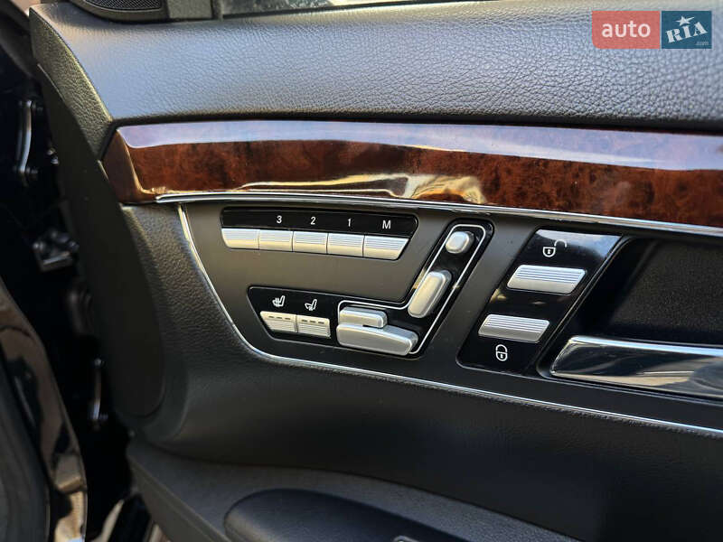 Седан Mercedes-Benz S-Class 2012 в Одесі