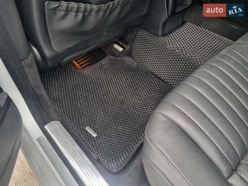 Седан Mercedes-Benz S-Class 2008 в Рівному фото 32 Седан Mercedes-Benz S-Class 2008 в Рівному