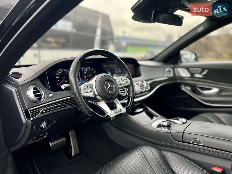 Седан Mercedes-Benz S-Class 2019 в Києві