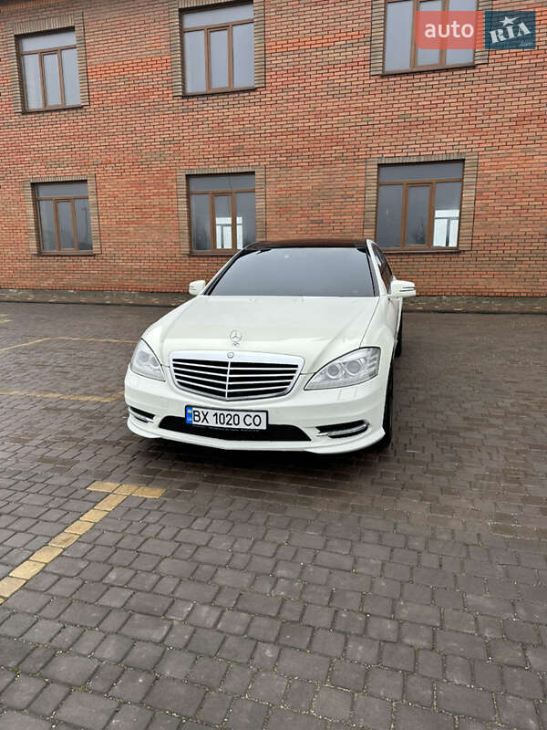Седан Mercedes-Benz S-Class 2008 в Теофіполі