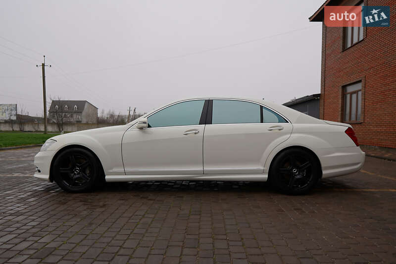Седан Mercedes-Benz S-Class 2008 в Теофіполі